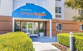 Sonesta Simply Suites Lansing